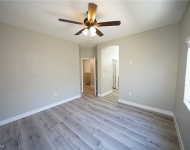 6313 Beige Bluff Street - Photo Thumbnail 18