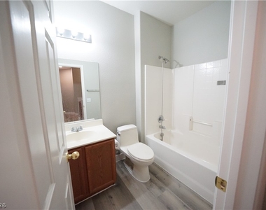 6313 Beige Bluff Street - Photo Thumbnail 26