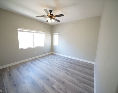 6313 Beige Bluff Street - Photo Thumbnail 17