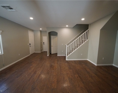 6313 Beige Bluff Street - Photo Thumbnail 10