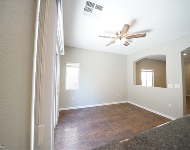 6313 Beige Bluff Street - Photo Thumbnail 8