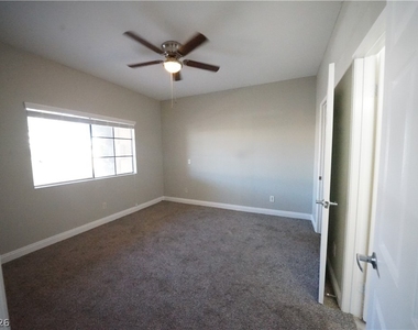 5146 S Jones Boulevard - Photo Thumbnail 15