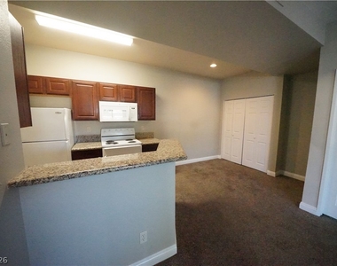 5146 S Jones Boulevard - Photo Thumbnail 6