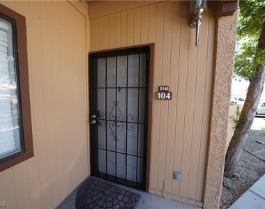 5146 S Jones Boulevard - Photo Thumbnail 3