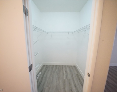 50 Aura De Blanco Street - Photo Thumbnail 25