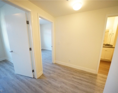 50 Aura De Blanco Street - Photo Thumbnail 12