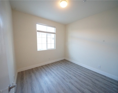 50 Aura De Blanco Street - Photo Thumbnail 15