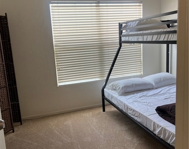 8031 Jeannie Marie Court - Photo Thumbnail 18