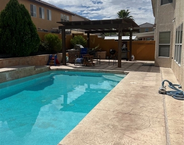 8031 Jeannie Marie Court - Photo Thumbnail 30
