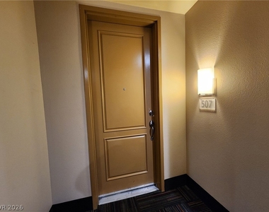 35 E Agate Avenue - Photo Thumbnail 1