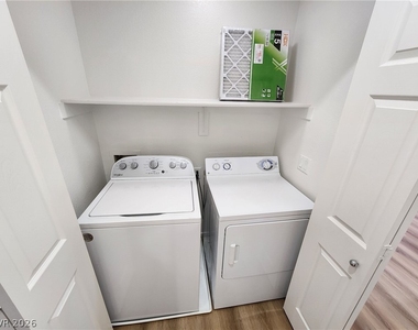 35 E Agate Avenue - Photo Thumbnail 23