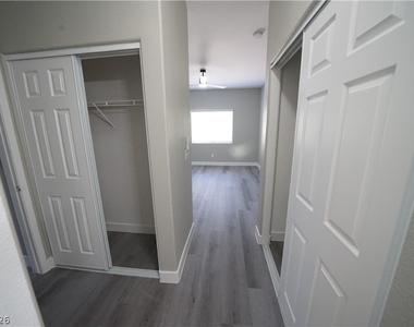 5655 E Sahara Avenue - Photo Thumbnail 21