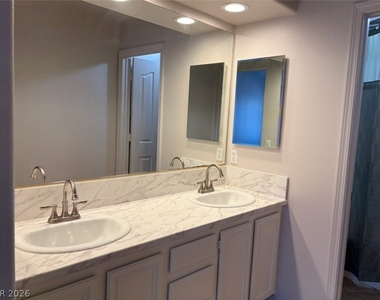 9986 Catalina Canyon Avenue - Photo Thumbnail 24