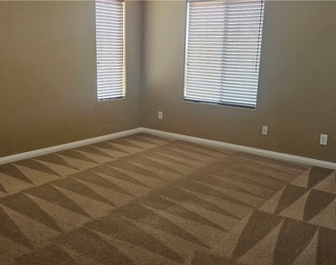 9018 Winchester Ridge Street - Photo Thumbnail 14