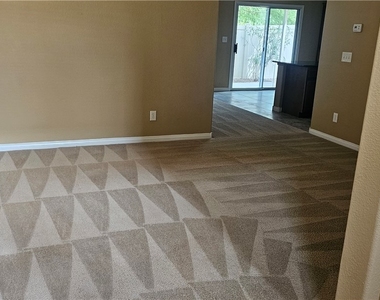 9018 Winchester Ridge Street - Photo Thumbnail 1
