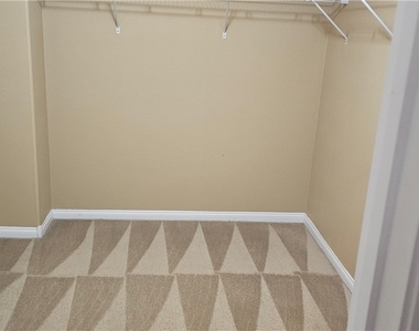 9018 Winchester Ridge Street - Photo Thumbnail 17
