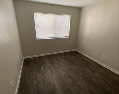 8600 W Charleston Boulevard - Photo Thumbnail 15