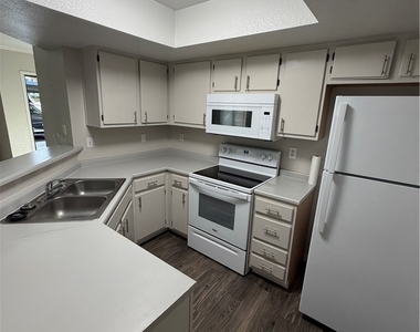 8600 W Charleston Boulevard - Photo Thumbnail 9