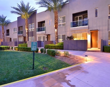 4575 Dean Martin Drive - Photo Thumbnail 42