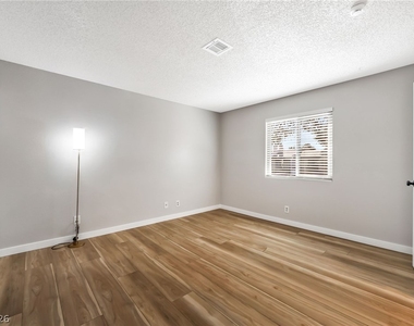 5264 Child Court - Photo Thumbnail 2