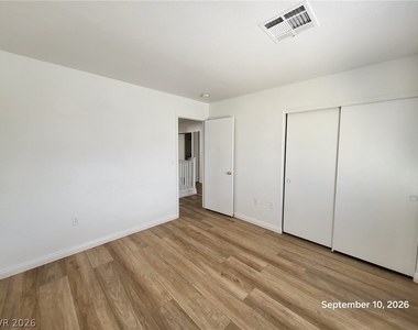 180 Hickory Heights Avenue - Photo Thumbnail 6