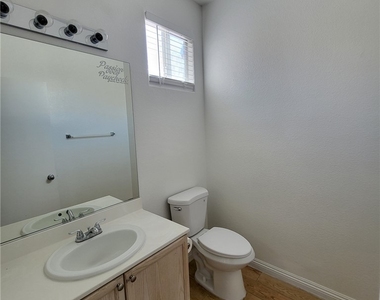 180 Hickory Heights Avenue - Photo Thumbnail 4