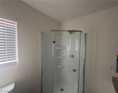 5402 Snake Lane - Photo Thumbnail 10