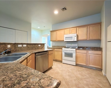 10777 Vestone Street - Photo Thumbnail 3