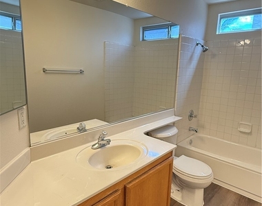 1024 Misty Rose Avenue - Photo Thumbnail 7
