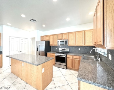 8055 Everett Basin Court - Photo Thumbnail 9