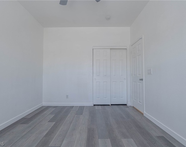 8539 Rocky Hillside Court - Photo Thumbnail 16