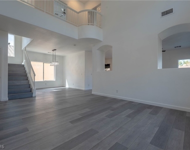 8539 Rocky Hillside Court - Photo Thumbnail 4