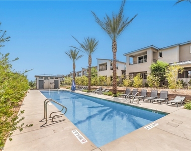 11390 Crimson Ledge Avenue - Photo Thumbnail 26