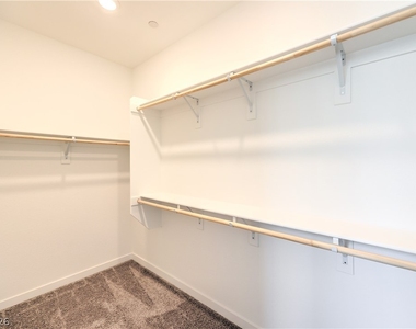 11390 Crimson Ledge Avenue - Photo Thumbnail 16