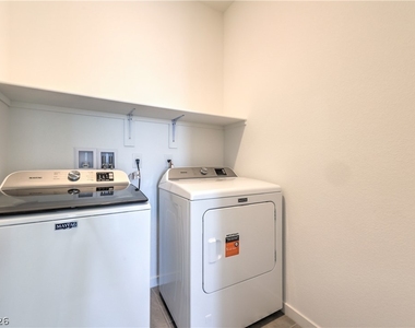 11390 Crimson Ledge Avenue - Photo Thumbnail 24