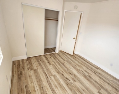 310 Tuscany Court - Photo Thumbnail 4