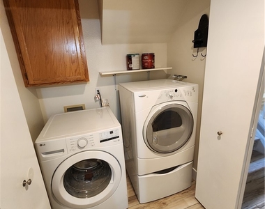 310 Tuscany Court - Photo Thumbnail 10
