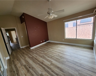 310 Tuscany Court - Photo Thumbnail 3