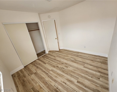 310 Tuscany Court - Photo Thumbnail 5