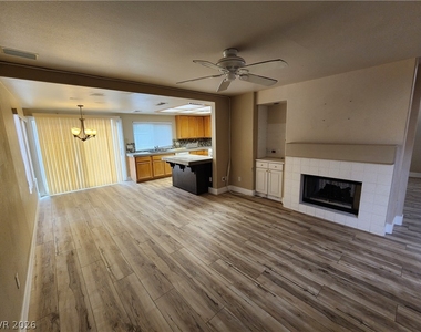 310 Tuscany Court - Photo Thumbnail 11