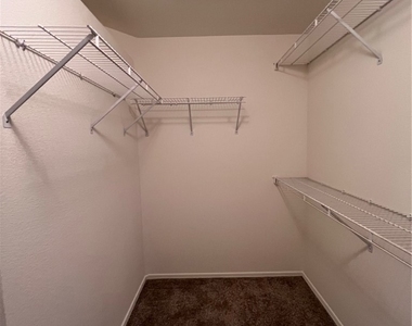 10401 Willamette Place - Photo Thumbnail 10