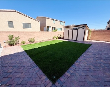 9842 Russian Hill Street - Photo Thumbnail 21
