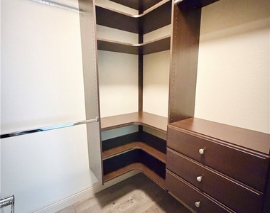 9842 Russian Hill Street - Photo Thumbnail 62