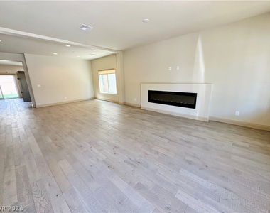 9842 Russian Hill Street - Photo Thumbnail 2