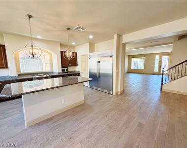 9842 Russian Hill Street - Photo Thumbnail 14