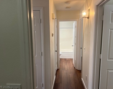 10199 Spider Rock Avenue - Photo Thumbnail 10