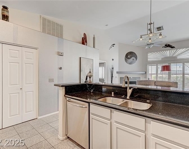 5171 Briar Patch Way - Photo Thumbnail 8