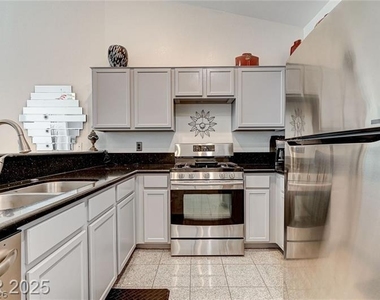 5171 Briar Patch Way - Photo Thumbnail 7