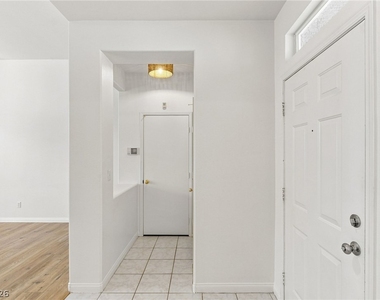 10521 Angel Dreams Avenue - Photo Thumbnail 24
