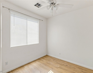 10521 Angel Dreams Avenue - Photo Thumbnail 27